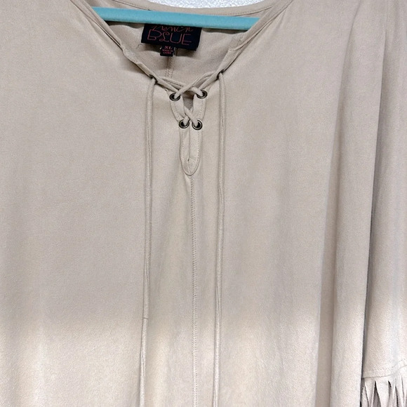 French Blue Fringed Faux Suede Shawl Light Tan Womens Xl - Picture 3 of 5